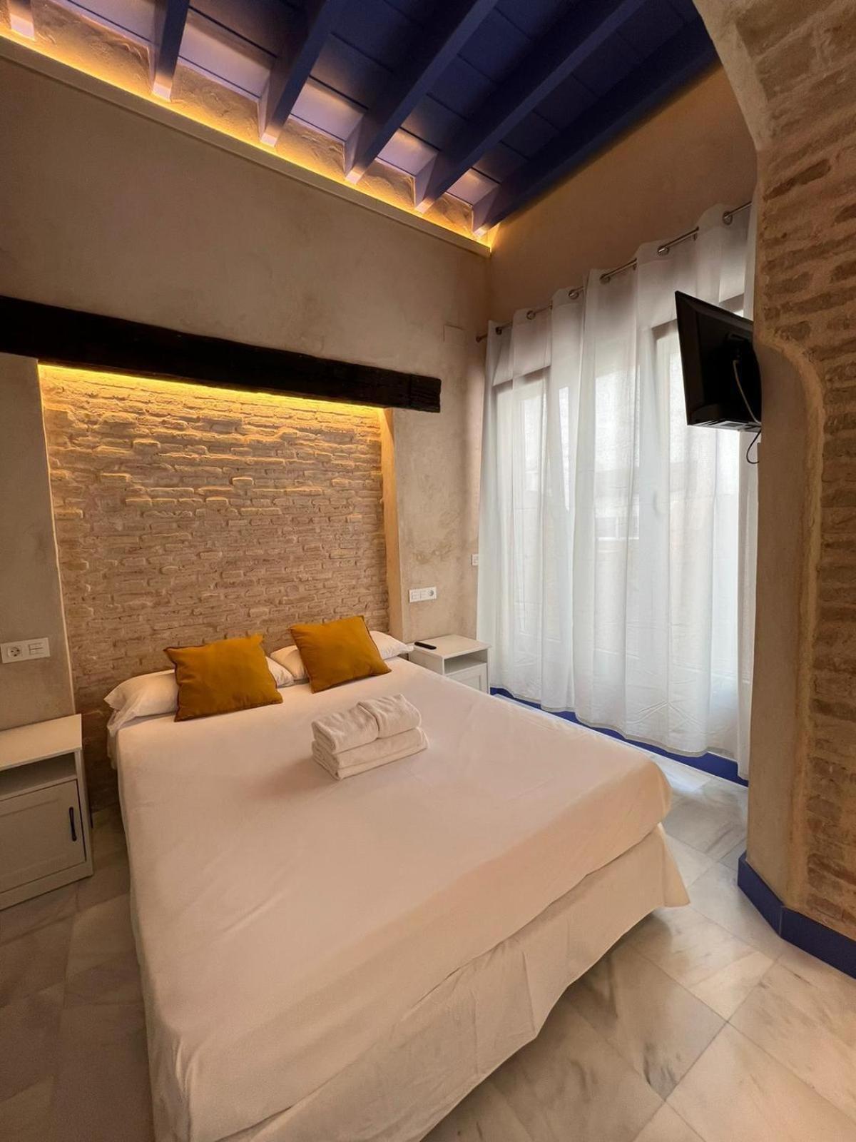 Philippe'S Home Triana Севилья Экстерьер фото